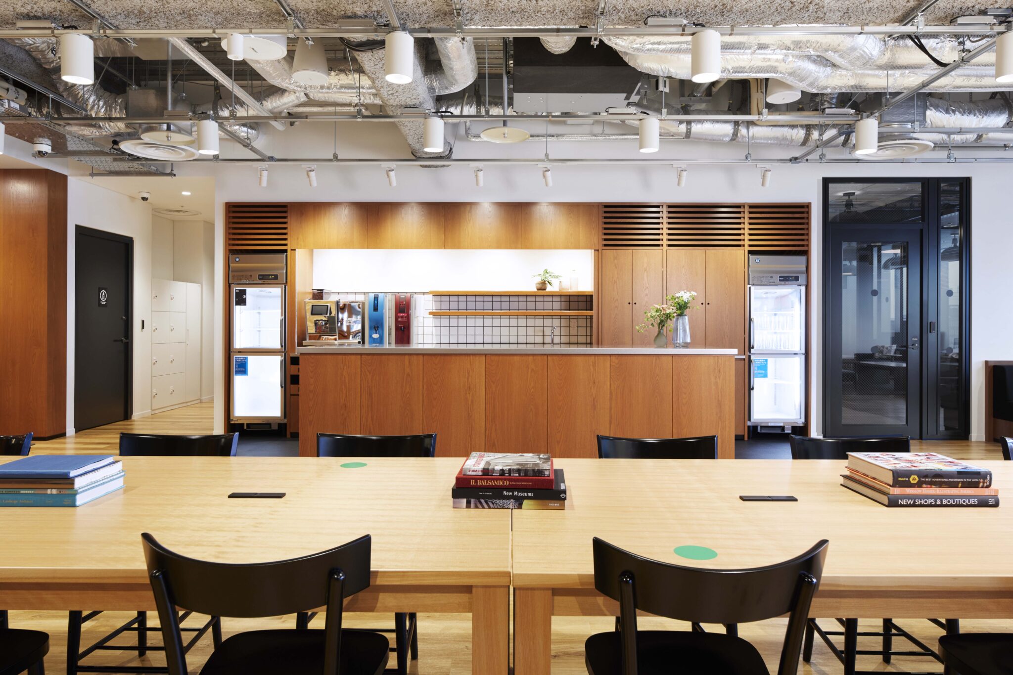 KABUTO ONE(カブトワン)のシェアオフィス・コワーキングスペース・レンタルオフィスなら WeWork｜茅場町エリア